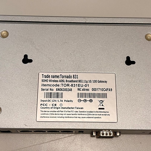 Router Tornado 831 used