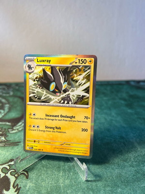 Luxray holo card used