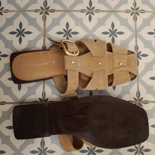 Stradivarius castor sandals size 38 like new beige