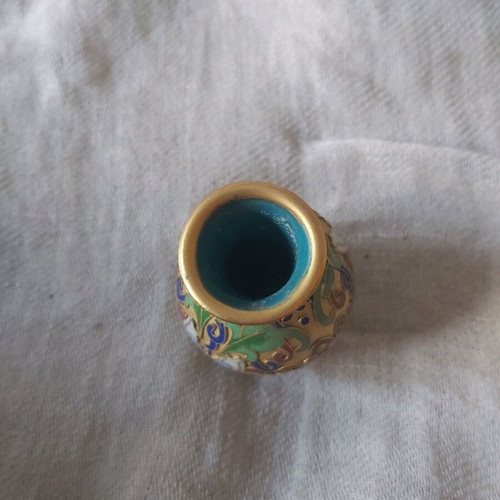 Cloisonne vase used with colorful enamels