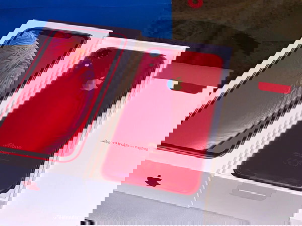 Apple iPhone XR (128 GB) Product RED ΥΠΕΡΑΡΙΣΤΗ ΕΞΩΤΕΡΙΚΗ ΚΑΤΑΣΤΑΣΗ