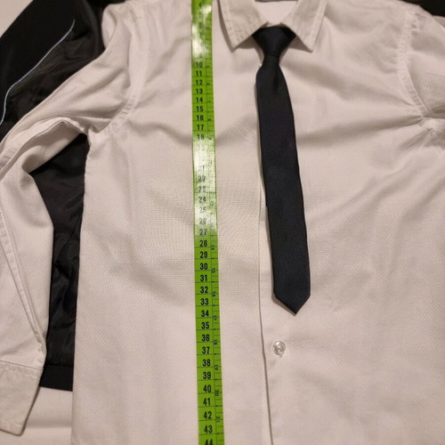 Reserved boys' blue suit new with 2 trousers size 6-7 years