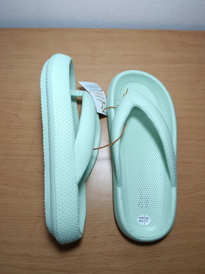 Ocean Addicts Cloud flip flops, mint