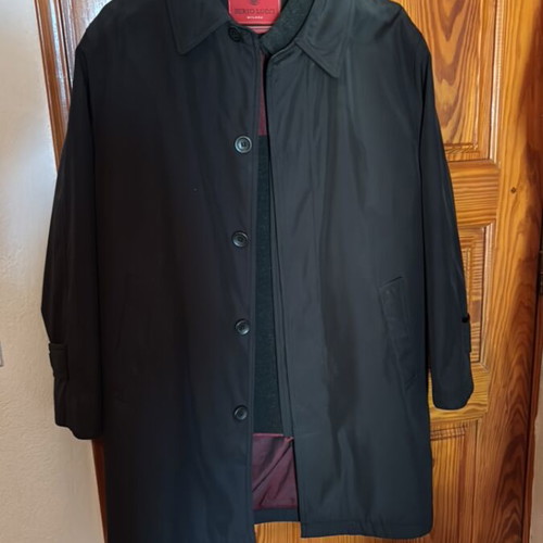 Bertolucci men's coat like new, black with inner lining