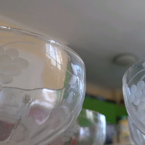 Vintage champagne glasses used, set of 6 with carved designs