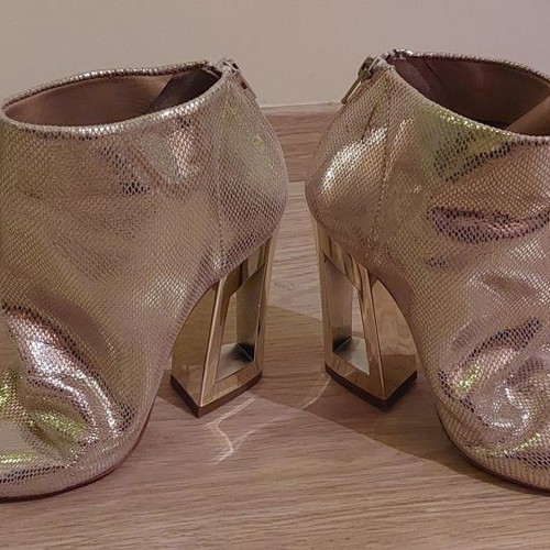 Peep Toe Shoes New Gold Ovye By Tassos Mitropoulos Size 37