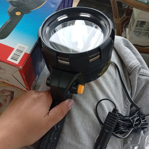 Portable Handheld 12V Car and Boat Spotlight new with krypton bulb