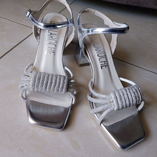 Guy Laroche sandals new, gray silver, size 38