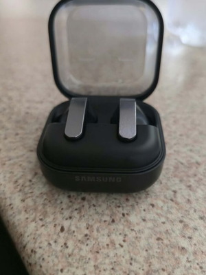 Samsung Buds 4 ασύρματα ακουστικά