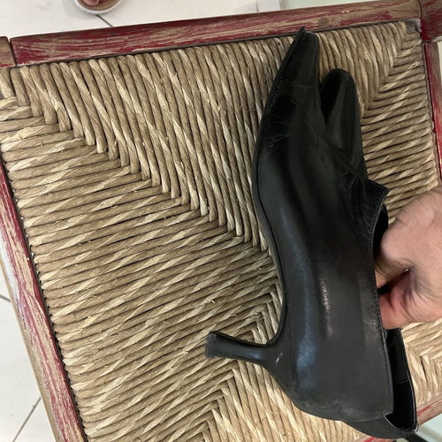 Leather ankle heel pumps size 38 black like new