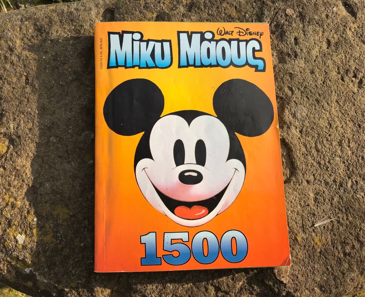 Mickeyページ Havaianas Disney Yellow Mickey Mouse 90th Special Edition Flip