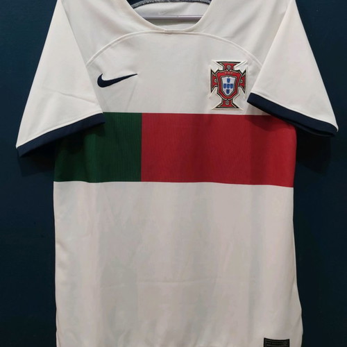 Portugal 2022 23 Nike jersey like new, size L