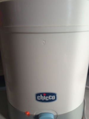 CHICCO STERILIZER***STORAGE EMPTYING