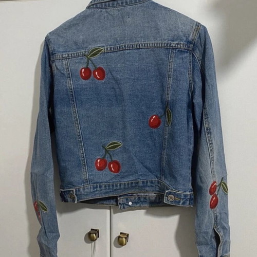 Forever 21 Cherry Denim Jacket Size Small Like New