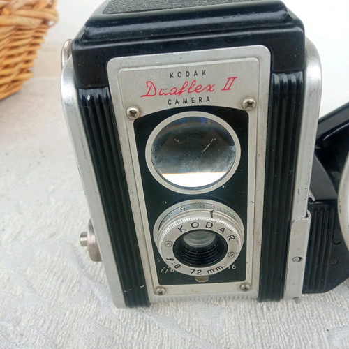 Kodak Duaflex II vintage camera used with flash accessory