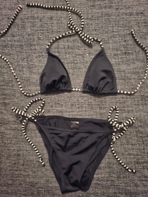 Bikini F & F black with black and white cords like new, size S
