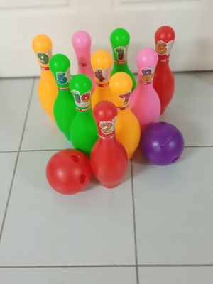 Children's Bowling Game like new