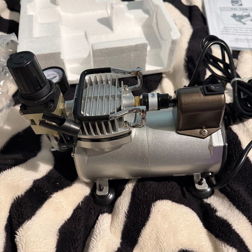 Compressor TC108 230/50 silent airbrush brand new