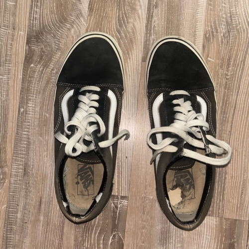 Vans Old Skool 42 used, black and white sneakers