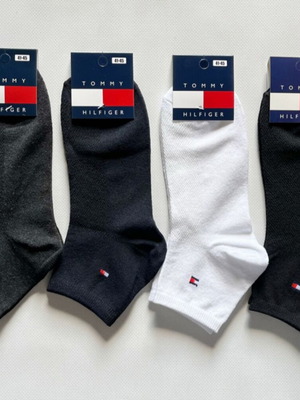 Tommy men's socks pack of 4, medium length, new