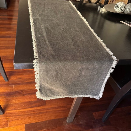 Table runners gray, pack of 2, like new