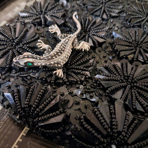 Lizard Pin like new, silver