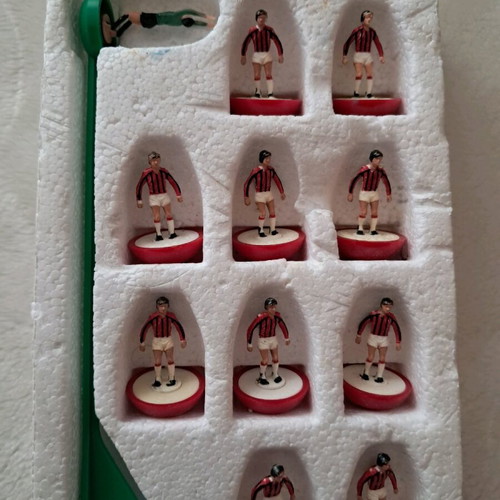 Milan Subbuteo team like new, without box, with foam