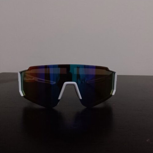 Set of 8 sunglasses, black and white