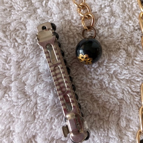 Handmade jewelry new, large necklace and black-gold hair clamer