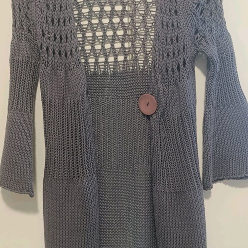 Nouveau purple cardigan like new with one button and three-quarter sleeve