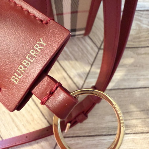 Burberry tote bag red new with all accessories and receipt