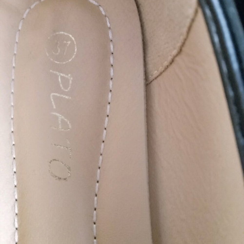 Plato ballerinas size 37 like new, black