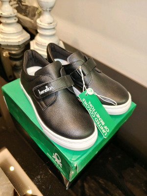 Benetton kids sneakers new, black, size 30