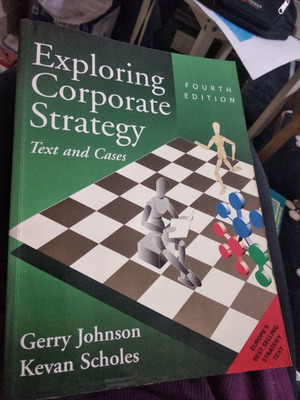 Exploring Corporate Strategy book like new, Johnson & Scholes, English