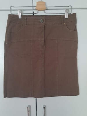 Lussile brown skirt size 48 like new with front zipper and pockets