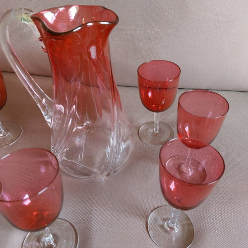 Grantbury crystal pitcher and 7 wine glasses used, dark pink, France
