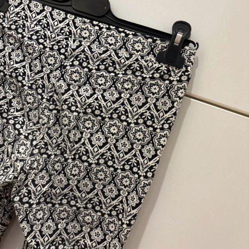 Stradivarius cotton leggings with patterns new, black and white, size M