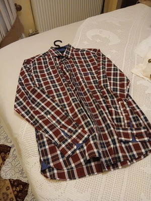 Navy & Green men's checkered shirt size large like new