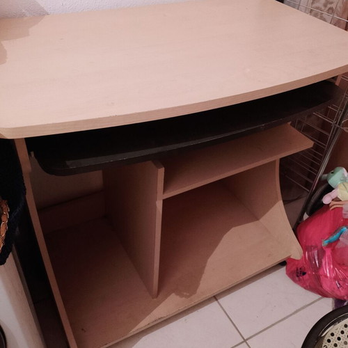 Office desk with wheels and sliding inner compartment