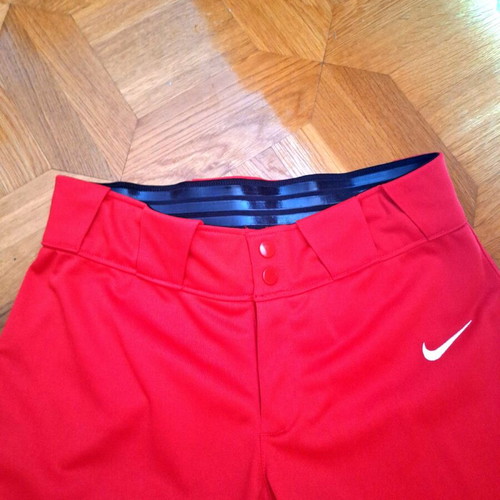 Nike women's capri pants new, red, size S