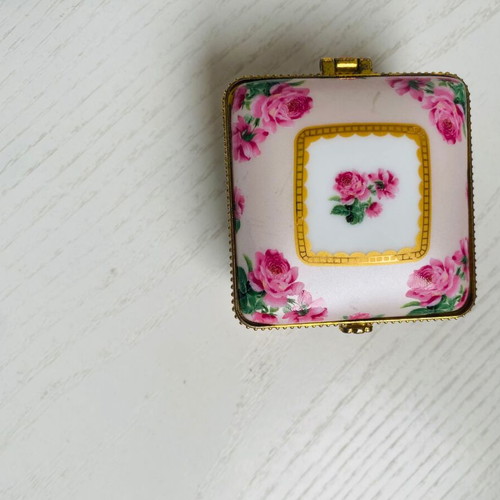 Leonardo collection porcelain box