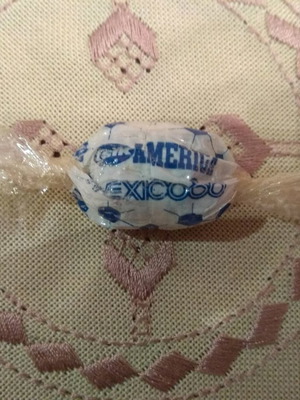 Tsik America Mexico '86 bubble gum like new, collectible Korea packaging