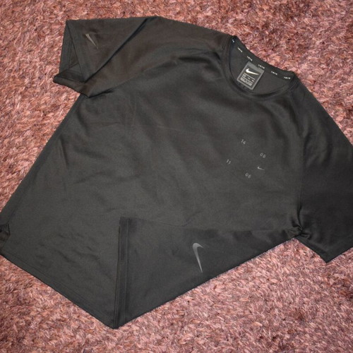 Nike Tech Pack Raglan-Sleeve T-Shirt Men XXL used, black