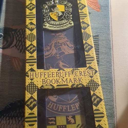 Harry Potter Hufflepuff Crest Bookmark new