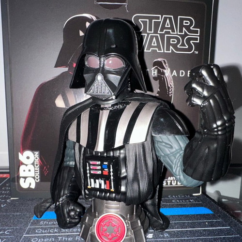 Darth Vader bust Abysse like new with box