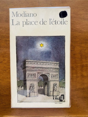 Book used, French language