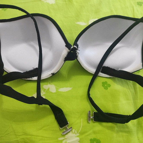 Swimwear pack of 4 pieces in excellent condition Caledonia