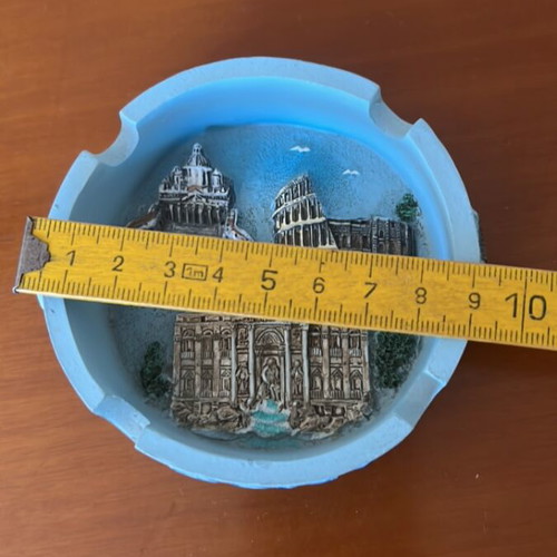 Ashtray Italia Roma with embossed landmarks new