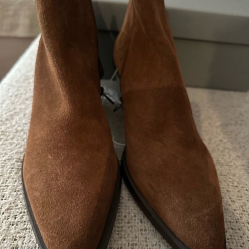 Esiot brown suede boots new, size 41