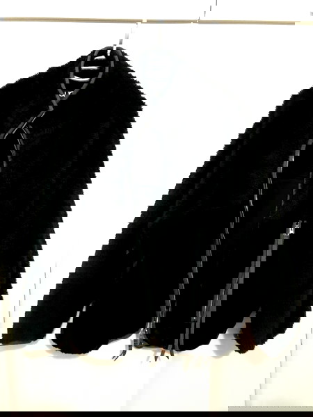 UGG zaketa gounini